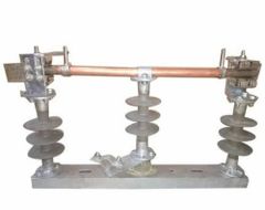 Electric Polymer Isolator, Horizontal Phase 3 Voltage 1250 V No. Of Poles 3 Rated Voltage 33 kV Mounting Type - Image 1