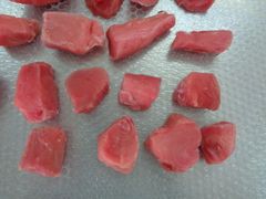 Best wholesale price Frozen Tuna Loins/Saku/Cube/Steak The Yellowfin Tuna Fish CO treated all sizes - Image 5