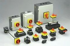 Load Break Switches Sequence Lock Sequence Lock Center Key Lock Center Key Lock Operating Range 25amps To 32amps Contact Type Heavy Duty - Image 1