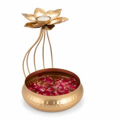 Flower Metal Urli, Material: Iron, 12 Inch Color Golden Framing Iron Material Iron Finish Polished Capacity 600 ML Diameter 12 - Image 3