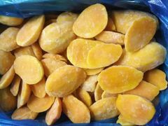 Frozen half-cut mango - Image 2