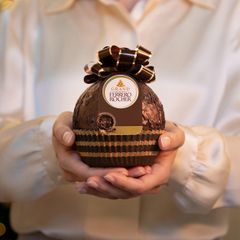 Luxury Ferrero Grand Rocher Delicious Chocolate Surprise Premium Sweet Collection Excellent Quality Wholesale Price - Image 1