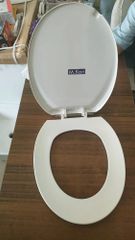 PVC Toilet Seat Cover Shape Oval Color White Material PVC Surface Finish Glossy Cleanability Easy To Clean Material Durability - Image 3