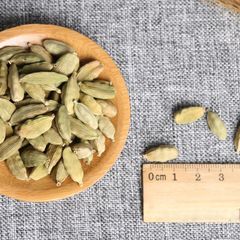 Premium Fresh Raw Green Cardamom Healthy Aromatic Spice Food Beverage Use Direct India Manufacturer Price – product photo 3, product detail gallery