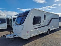 Elegant Swift Challenger 580 Premium Touring Caravan Fully Functional Kitchen Spacious Bedroom Great Budget Choice Buy T - Image 5