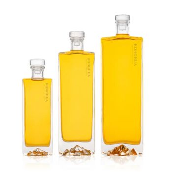 Luxury Custom Glass Spirit Bottle 250ml 500ml 1L Clear Square Empty Alcohols Liquor Wine Bottles with Cork - Xuzhou Honghua Glass Technology Co., Ltd. - China
