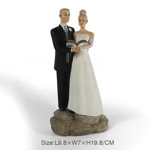 Romantic Couple Figurines Fairy Garden Polyresin Ornaments Cute Lovers Home Wedding Decoration Accessories - Fujian Quanzhou Zhenyue Ats&Crafts Co., Ltd. - China