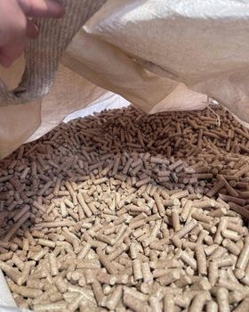 Wholesale Softwood Heating Pellets 6 mm for Distributors and Businesses Seeking Dependable Biomass Fuel Supply from EAST LAND PROPERTIES Wholesale Softwood Heating Pellets 6 mm for Distributors and Businesses Seeking Dependable Biomass Fuel Supply - EAST LAND PROPERTIES - Tanzania
