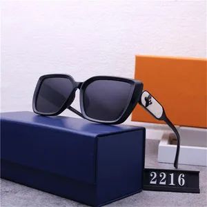Wholesale Sun Glasses Luxury Designer Sunglasses Famous Brands Branded Sunglasses - Quanzhou Fengze Xiaoshu Pear Trading Co., Ltd. - China