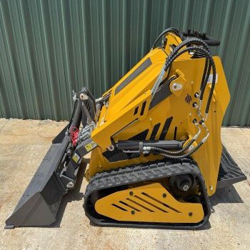 Wholesale Price HUAYEE Skid Steer Loader Reliable Multi Purpose Equipment For Excavation Loading And Site Preparation - CPW TRADE LTD - United Kingdom