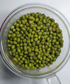 GRADE A GREEN MUNG BEANS Purity 99% Split 2% Max Size 3.50 Mm Up Moisture 13% Max Grade Paraguayan Grade A Moisture Content 13% Max - SUPERFOODS SA - Paraguay