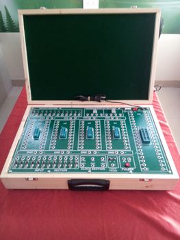 Digital IC Trainer Input Connections 12 Output Connections 12 Display Type 7 Segment Led Display Frequency And Pulse Generator - Concept Techno Systems - India