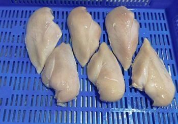 Chicken Breast Tender IQF Origin Uae Weight 2.5kgx4 Halal Certification - EAST FISH PROCESSING LLC - United Arab Emirates