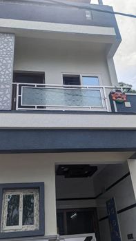 Stainless Steel Glass Balcony Railing, For Home Thickness 8 mm Position Balcony Usage/Application Home Glass Type Toughened - Trident Metal Solution - India