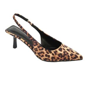 Lady/Women Kitten Heel Pointed Toe Pumps Shoes with Slingback - Guangzhou Junlilai Shoes Co., Ltd - China