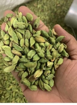8MM bold Green Cardamom from Utkarsh Entrprises 8MM bold Green Cardamom - Utkarsh Entrprises - India