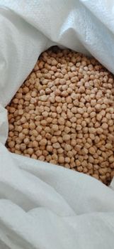 Kabuli Chickpea  7mm -8.5 mm - DIWAN TRADING PLC - Ethiopia