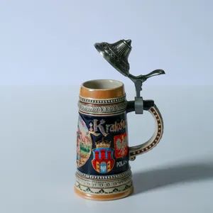 Customized Big Grip Beer Stein with Metal Lid Medieval Poland Beer Mug with Gift Box for Oktoberfest - Xiamen Rising Chance Co., Ltd. - China