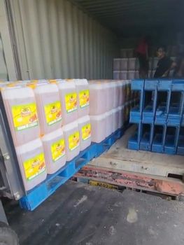 Palm cooking oil (Packaging 20L jerrycan) - Mitra Group - Indonesia