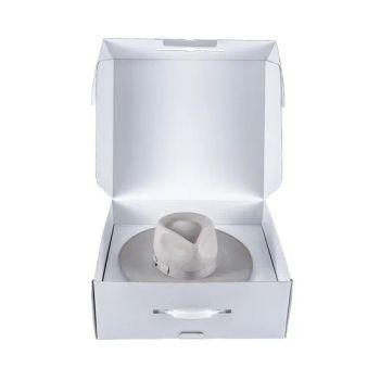 Custom White Cardboard Hat Shipping Box Packaging Fedora Hat Boxes with Plastic Handle - Shanghai Unison Packaging Co., Ltd. - China