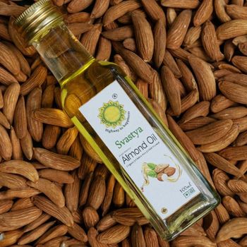 High Quality Almond Oil Natural Cold Pressed Pure Oil for Cooking Baking Skincare Hair Care Bulk Supply OEM Available - agroturaspzoo - Poland
