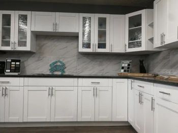 White Shaker Style Ready to Assemble Kitchen Cabinet with American Wood Door - Kangton Industry, Inc. - China