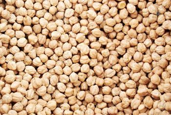 High-quality CHICKPEAS supplied by SATTER FOOD AND BRIDGES . Bulk wholesale pricing is $700 per MT. Inquiry for latest prices. - SATTER FOOD AND BEVERAGE - Netherlands