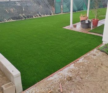 Fake Grass Carpet China Factory Price Sports Futsal Artificial Turf Garden Synthetic Grass Comfortable Artificial Turf - Shandong Luhuan New Material Co., Ltd - China