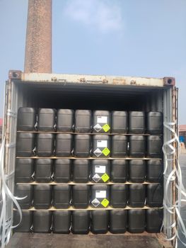 Nitric acid from SHIJIAZHUANG XINLONGWEI CHEMICAL CO LTD Nitric acid - SHIJIAZHUANG XINLONGWEI CHEMICAL CO LTD - China