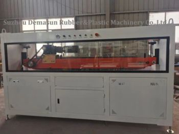 Plastic Extrusion Line Haul-off Machine with Servo Motor UPVC PE Pipe Machine Traction Machine Plastic Pipe Line Auxiliary Extrusion Machine - Suzhou Demasun Rubber&Plastic Machinery Co., Ltd. - China