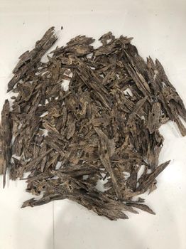 Oud chips ant natural 2 Age 20-30 Years Material Oil-free Wood Manufacturing Process Carefully Chiseled By Incense - tramhuongvietnamvn - Vietnam