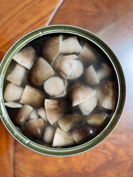 Canned Straw Mushroom Dry Weight 210g Net Weight 425g Packaging Quantity 24 - VEGEHAGI LIMITED COMPANY - Vietnam