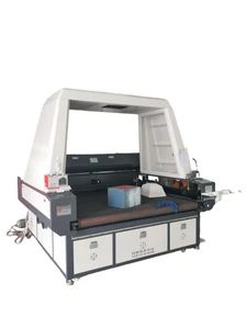 CCD Camera Laser Cutting Machine for Embroidery Labels Trademarks Irregular Labels Badge Textile by CE - Dongguan Hengso Machinery Co. Ltd - China