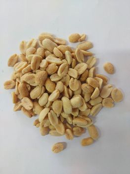 Dry Fruits & Nuts Texture Crunchy Product Form Dry Fruits And Nuts Flavor Sweet With Light Tartness Processing Method Processed With - AJ COMMODITIES SAS - France