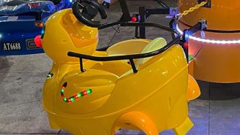 Operation Indoor Playground Swinging Bench Indoor Playground Player 6 Power 155W Color Mixed Weight 180kg Model NO. DNB Version - Guangzhou Dinibao Animation Technology Co., Ltd. - China