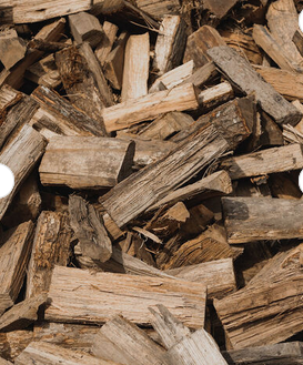 100% OAK Firewood on Pallets/nets at Cheap Prices. Pine Firewood, citrous wood.Good Kiln Dried Quality Firewood/Oak - Almaa SCS - Belgium