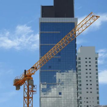 4 Ton Construction Machinery Cranes Inner Climbing Tower Crane - Tianjin Tuohai Machinery Technology Co., Ltd. - China