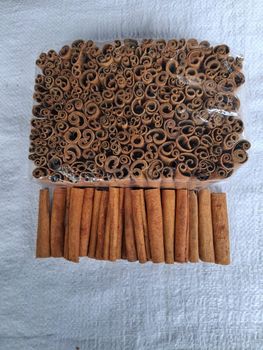High Quality and Reliable Supplier of Cinnamon Impurities ≤1% Moisture Content Max. 12% Oil Content 2–4% (average) Flavor Profile Warm, - PT Kacang Jagung Nusantara - Indonesia