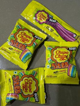 Chupa Chups Tasty Fruit Candy Premium Quality Lollipops Fast Delivery Great for Sharing Family Treats - PLANETE COMMERCE - France