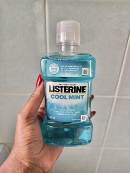 High Performance Listerine Pocketmist Oral Care Spray For Hospitality And Office Use from PLANETE COMMERCE High Performance Listerine Pocketmist Oral Care Spray For Hospitality And Office Use - PLANETE COMMERCE - France