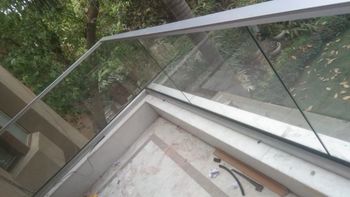 Stainless Steel Balcony Glass Railings, Material Grade: SS 304 - Toobi Metals - India