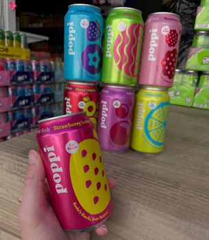 LOW SUGAR POPPI PREBIOTIC SODA VARIETY PACK,355ml x 15 CANS (Strawberry Lemon, Wild Berry, Cherry Limeade, Watermelon, Raspberry & Ginger Lime) ON SALE from Sosa Merchant Solutions LOW SUGAR POPPI PREBIOTIC SODA VARIETY PACK,355ml x 15 CANS (Strawberry Lemon, Wild Berry, Cherry Limeade, Watermelon, Raspberry & Ginger Lime) ON SALE - Sosa Merchant Solutions - Austria