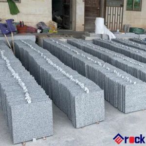 Outdoor Flamed Grey Granite for Paving Stone Pavers Color Grey Thickness 2cm Style European Shape Rectangle Trademark - Xiamen Erock Stone Co. Ltd - China