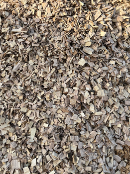 Wood Chips Hardwood, 97% pure Dust Content Low Certification ISO Bark Content 2.9% Max. Moisture (%) 40% Moisture Content 30–40% - StonikGroup - Bulgaria