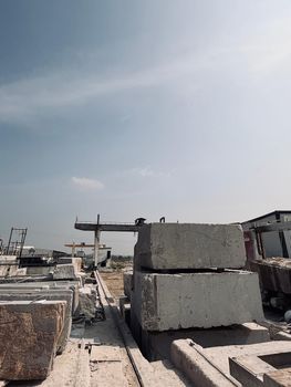 GD BROWN GRANITE SLAB - NM SONS EXIM AND TRADING LLP - India