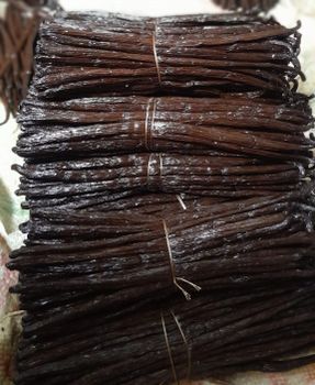 Madagascar Gourmet Grade A vanilla beans from Riavanille Sarl Madagascar Gourmet Grade A vanilla beans - Riavanille Sarl - Madagascar