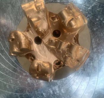 10 Inch Water Well Drill Bit China Manufacturer Specification 10" Usage Well Drilling Type Center Drill Bit Production Capacity 200 Pieces/Mouth - Hejian Longyue Drill Bit Manufacture Co., Ltd. - China