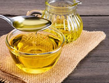Premium Edible Vegetable Oil for Restaurants Catering Services and Food Manufacturing Industry Bulk Packaging Available - agroturaspzoo - Poland