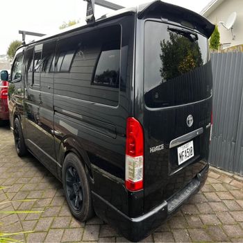Hiace Left Hand Drive Diesel Van Manual Transmission Euro 4 Emission Standard 11-20 Seats Above 130 km/h - Smart Agri GmbH - Germany
