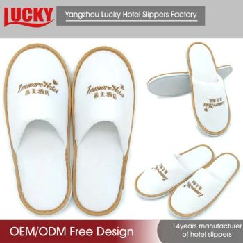 Custom Logo Embroidery Personalized Wholesale Luxury Washable Hotel Room SPA Guest Disposable Coral Velvet Hotel Slippers White Wholesale Cheap Slippers - Yangzhou Lucky Hotel Slippers Factory - China